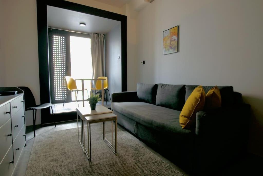 Studio Apartment By Hi5- Rottenbiller Apartment Budapest Exterior foto