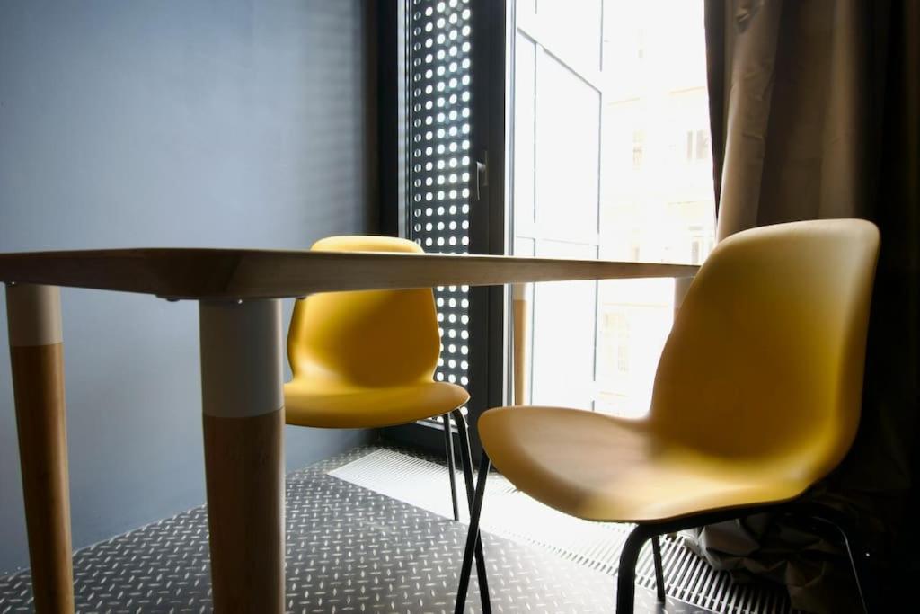 Studio Apartment By Hi5- Rottenbiller Apartment Budapest Exterior foto