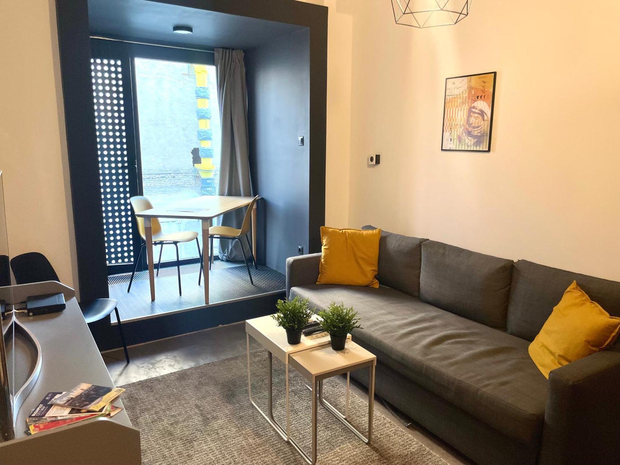 Studio Apartment By Hi5- Rottenbiller Apartment Budapest Exterior foto